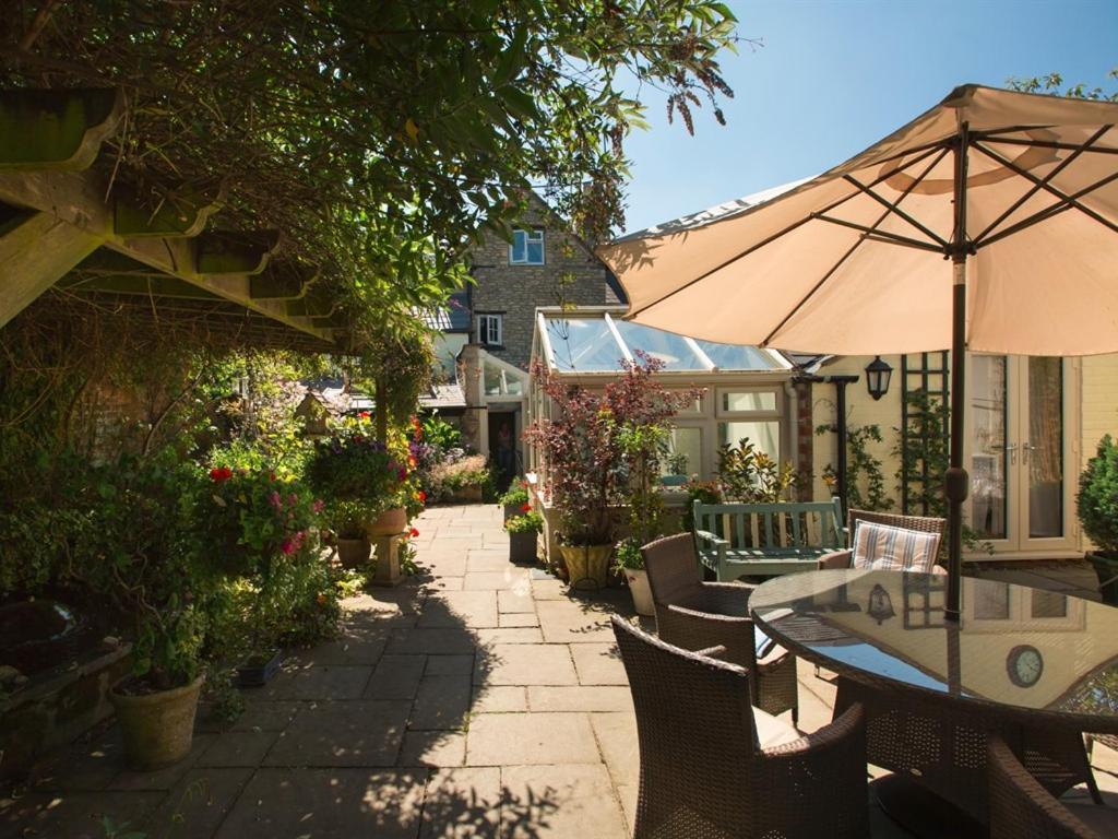 The Old Brewhouse Bed & Breakfast Cirencester Exterior photo
