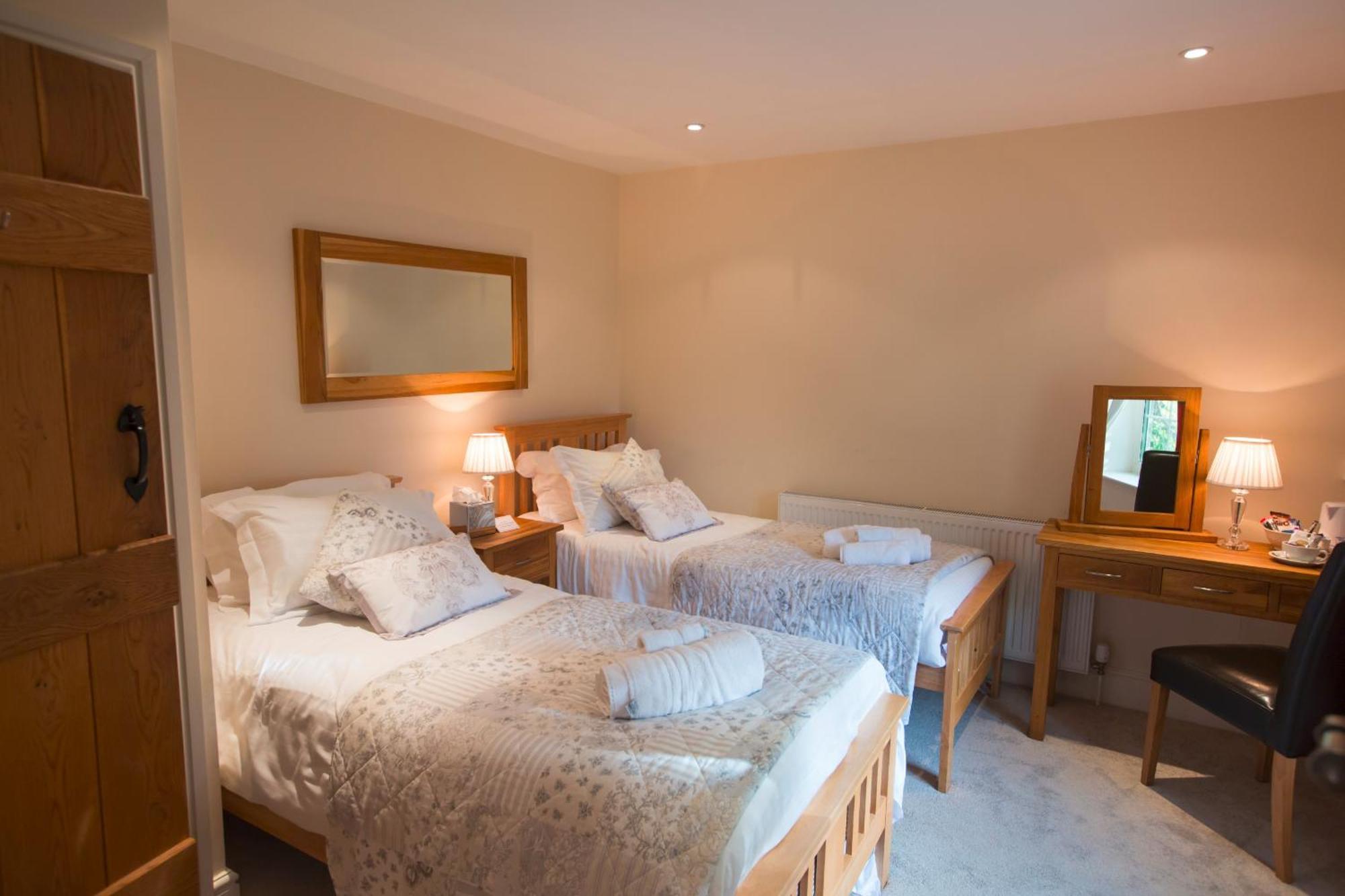 The Old Brewhouse Bed & Breakfast Cirencester Exterior photo