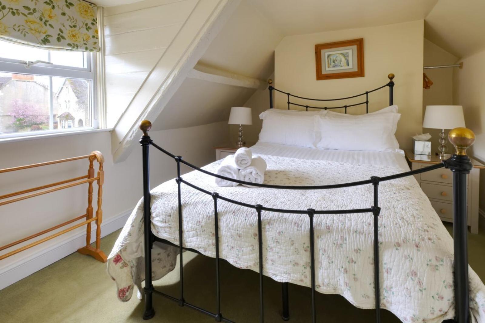The Old Brewhouse Bed & Breakfast Cirencester Exterior photo