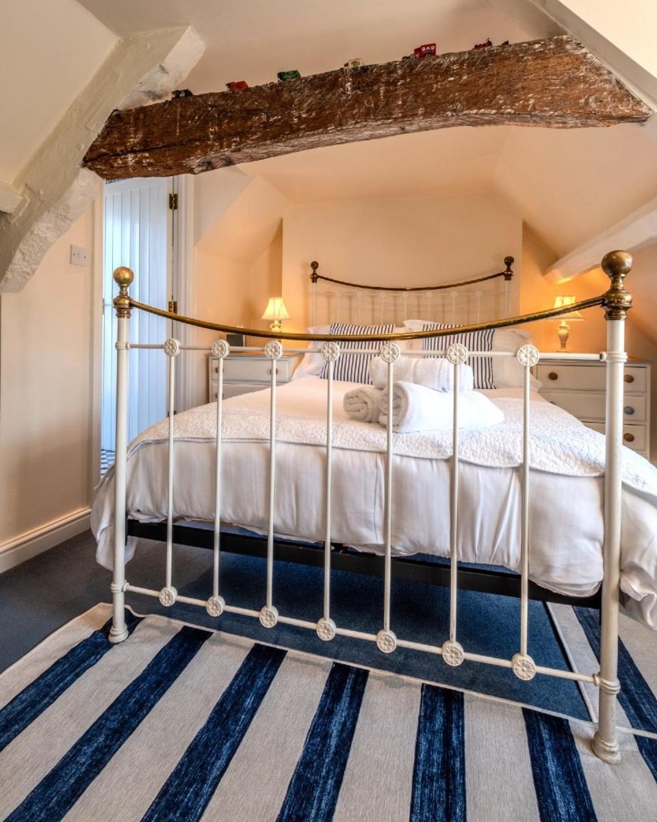 The Old Brewhouse Bed & Breakfast Cirencester Exterior photo